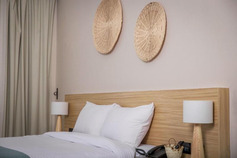 Redcon Suites image