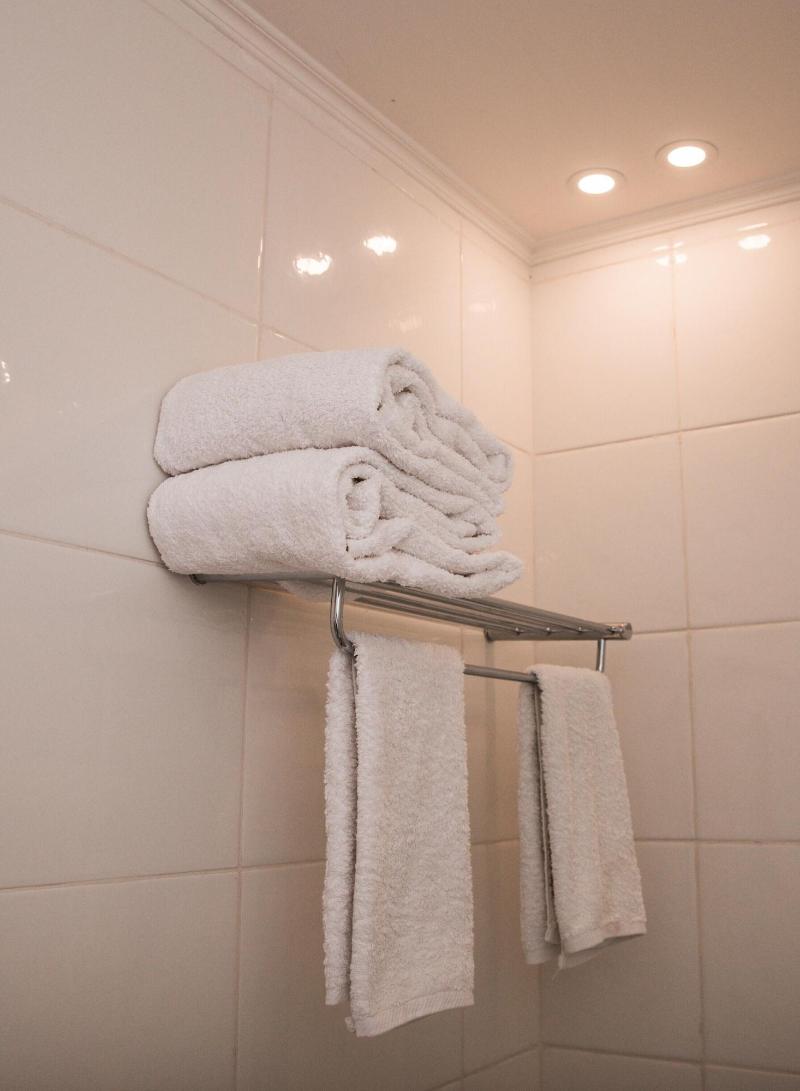 Redcon Suites image