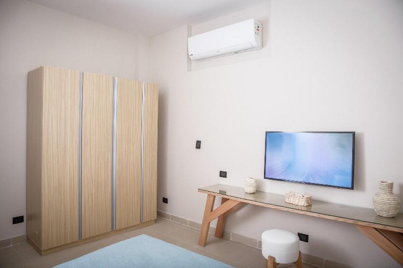 Redcon Suites image