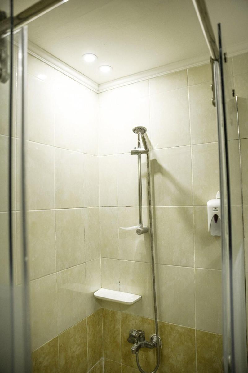 Redcon Suites image