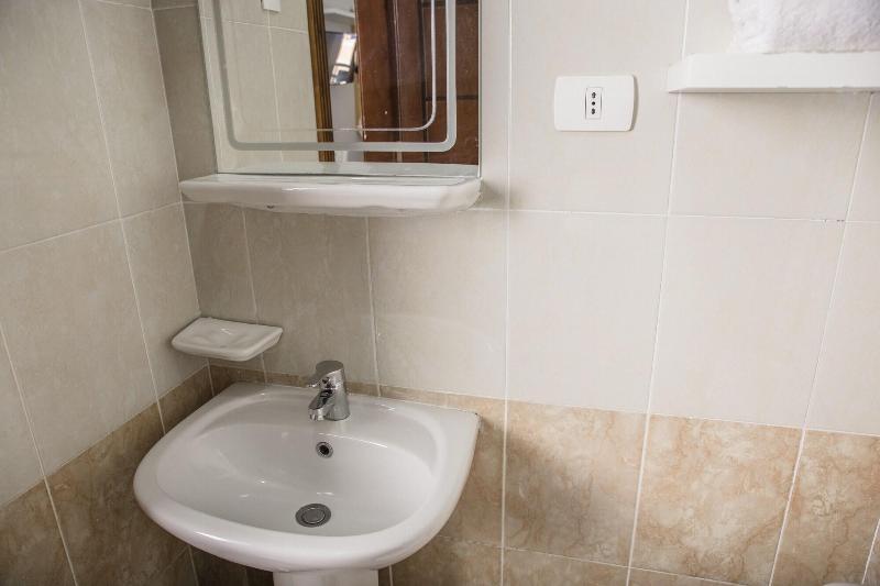 Redcon Suites image