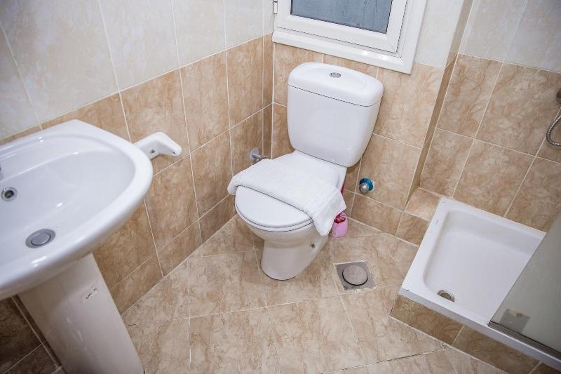 Redcon Suites image