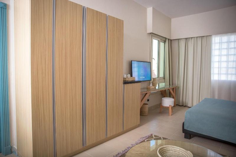 Redcon Suites image