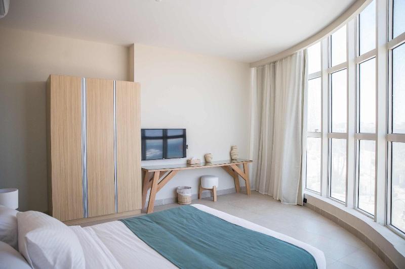 Redcon Suites image