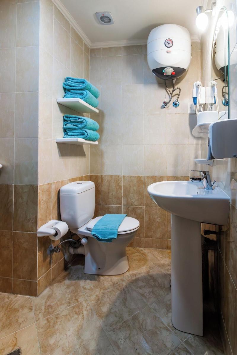 Redcon Suites image