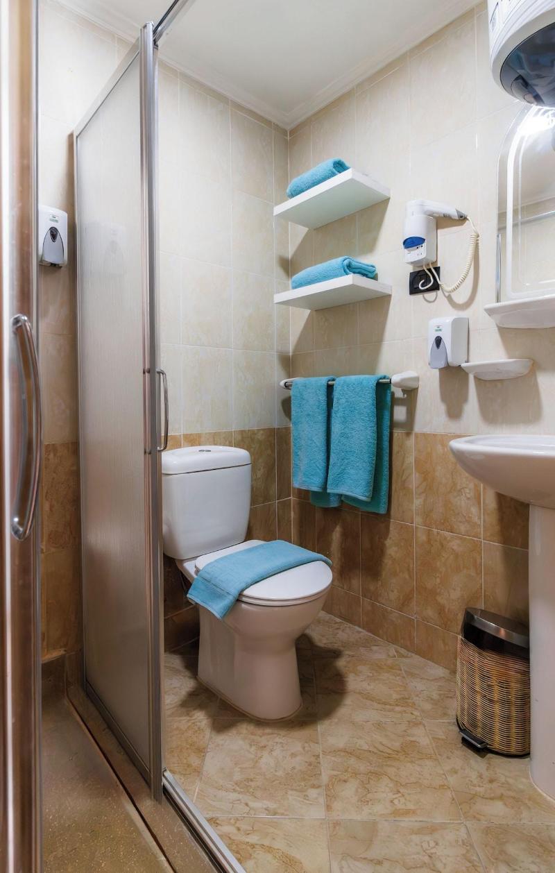 Redcon Suites image