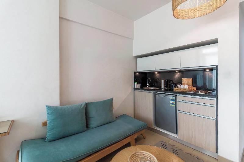 Redcon Suites image