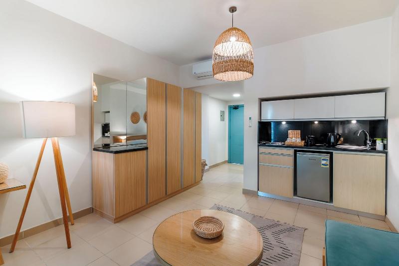 Redcon Suites image