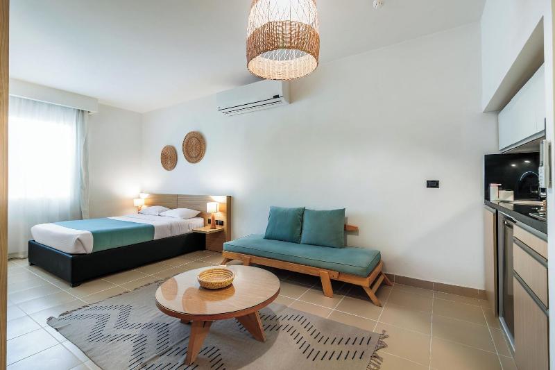 Redcon Suites image