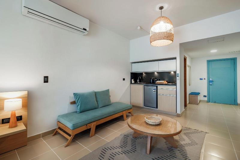 Redcon Suites image