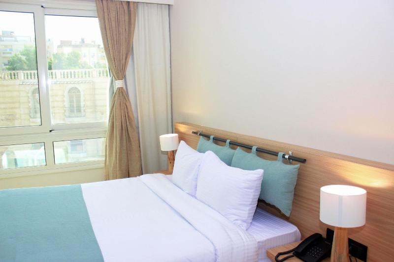 Redcon Suites image