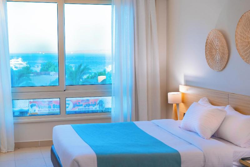Redcon Suites image