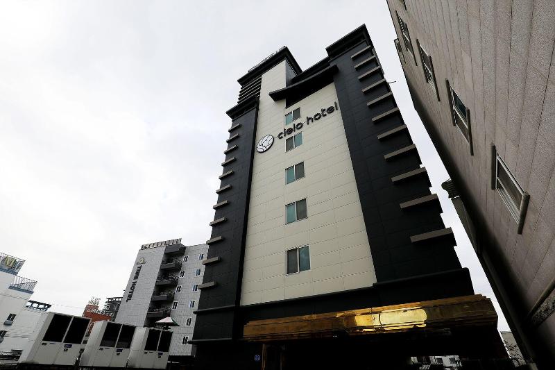 Cielo Hotel image