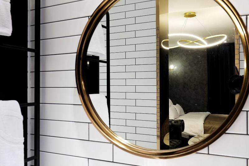 Cielo Hotel image