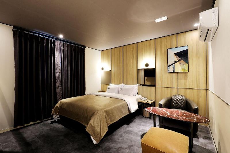 Cielo Hotel image