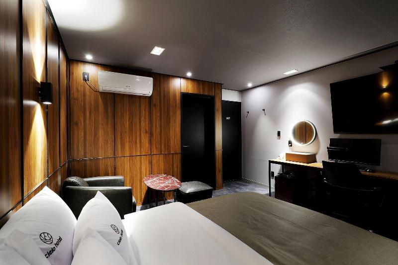 Cielo Hotel image