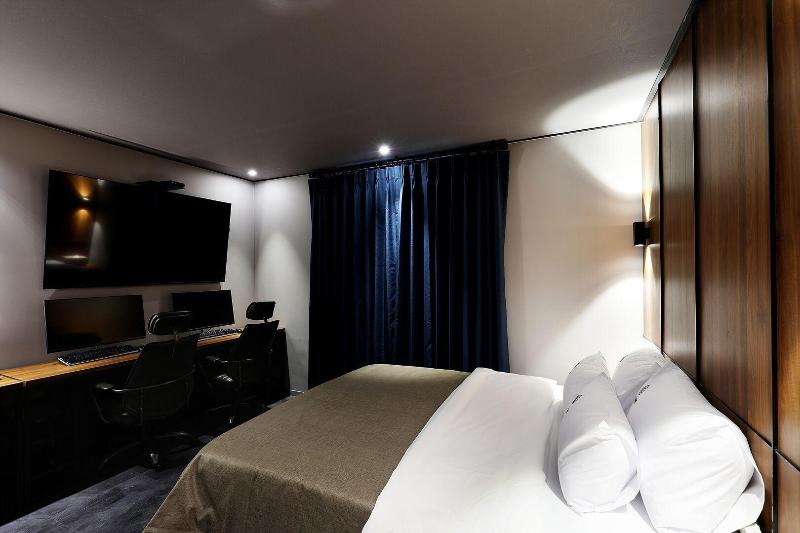 Cielo Hotel image