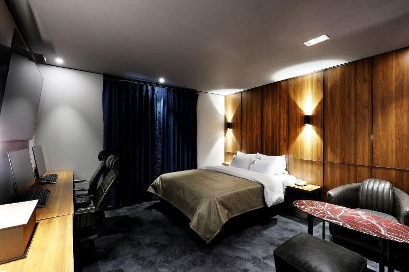 Cielo Hotel image