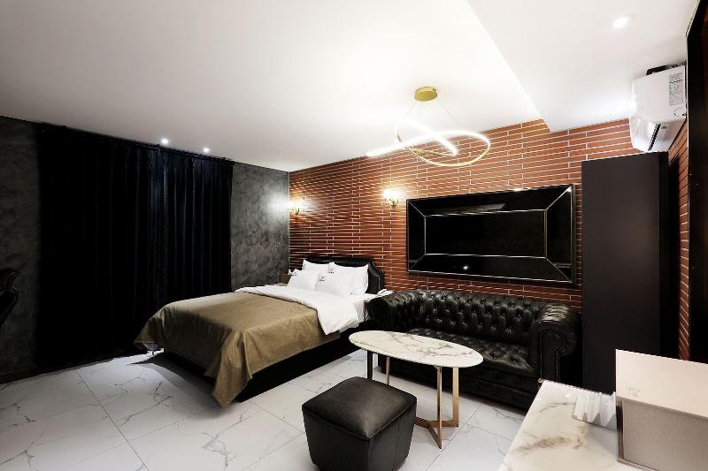 Cielo Hotel image