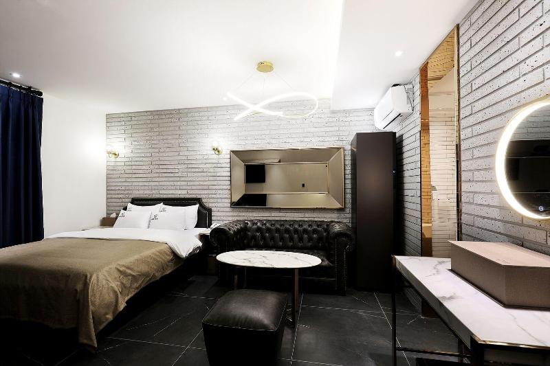 Cielo Hotel image