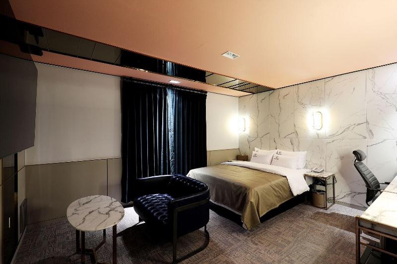 Cielo Hotel image