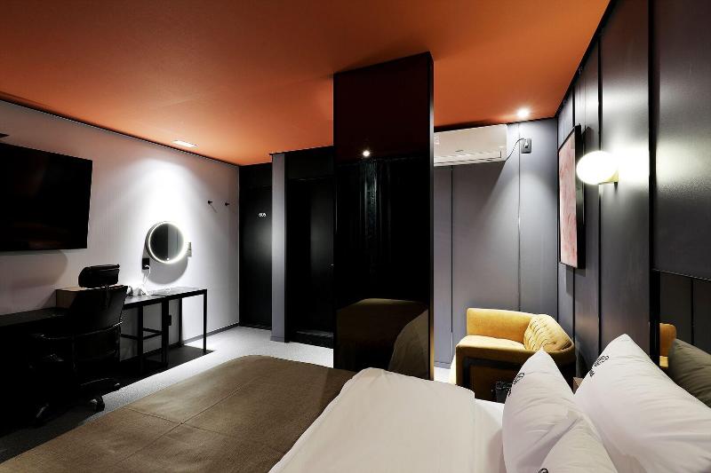 Cielo Hotel image