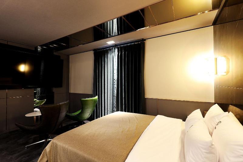 Cielo Hotel image