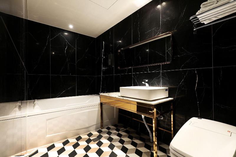 Cielo Hotel image