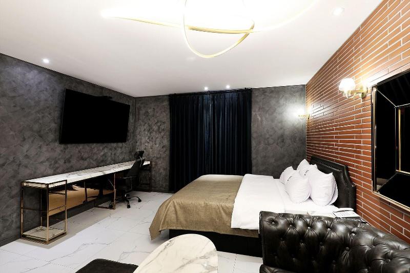 Cielo Hotel image