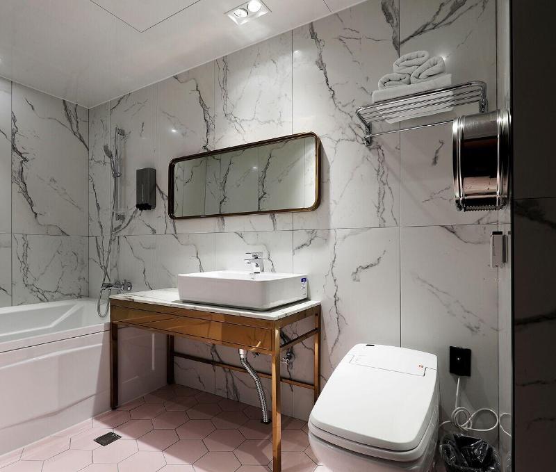 Cielo Hotel image