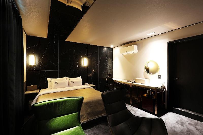 Cielo Hotel image