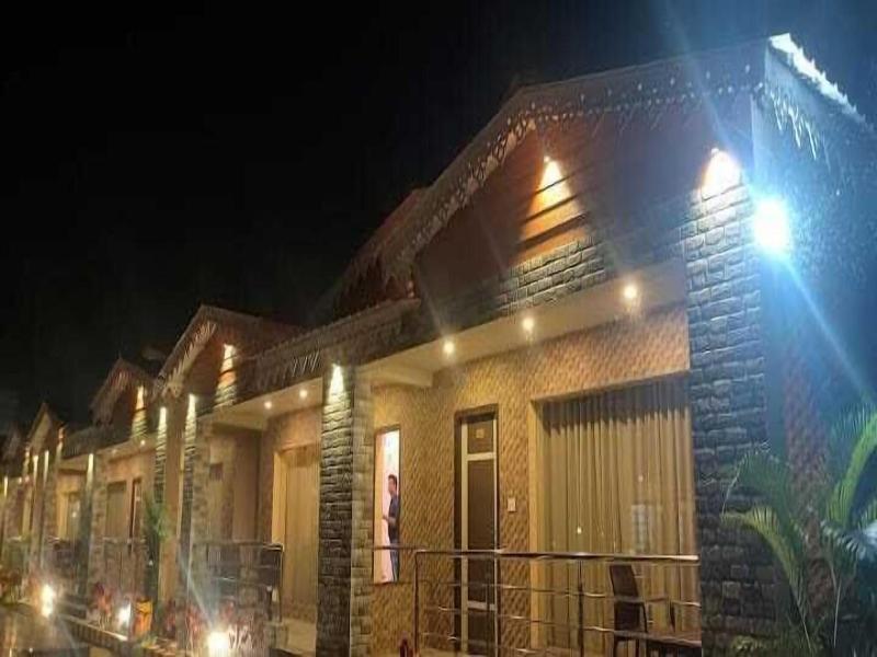 Llyods Beach Resort