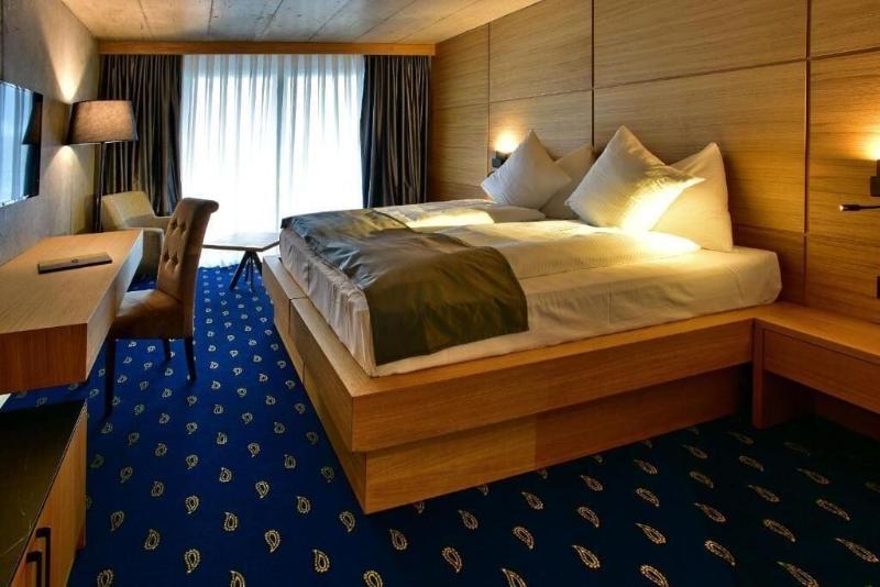 City Hotel Glarnerland image