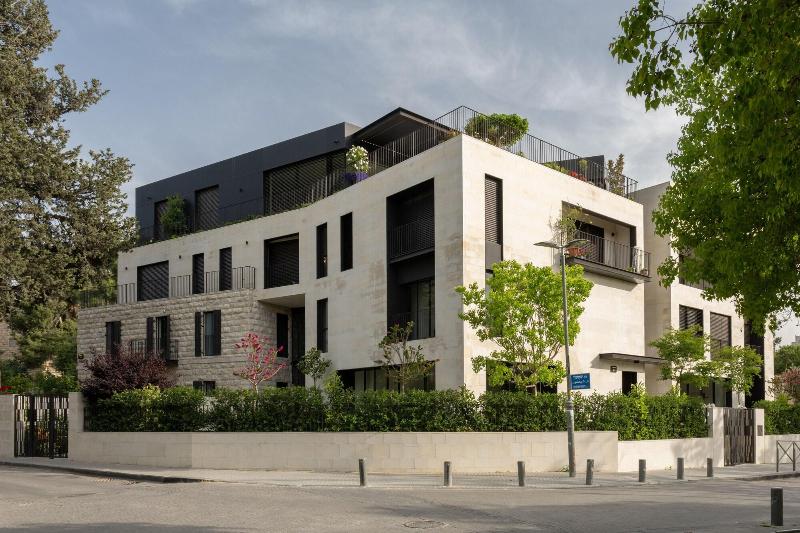 The Y House image