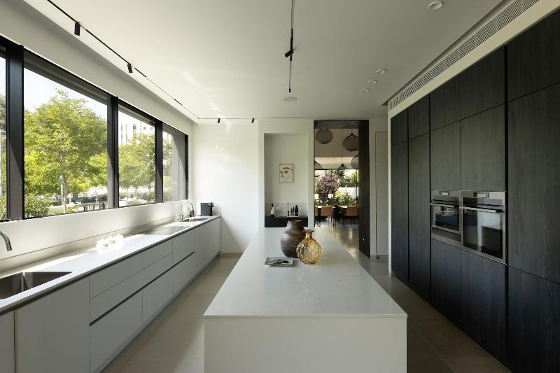 The Y House image