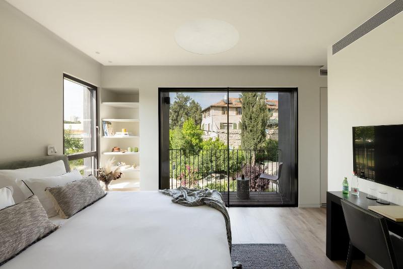 The Y House image