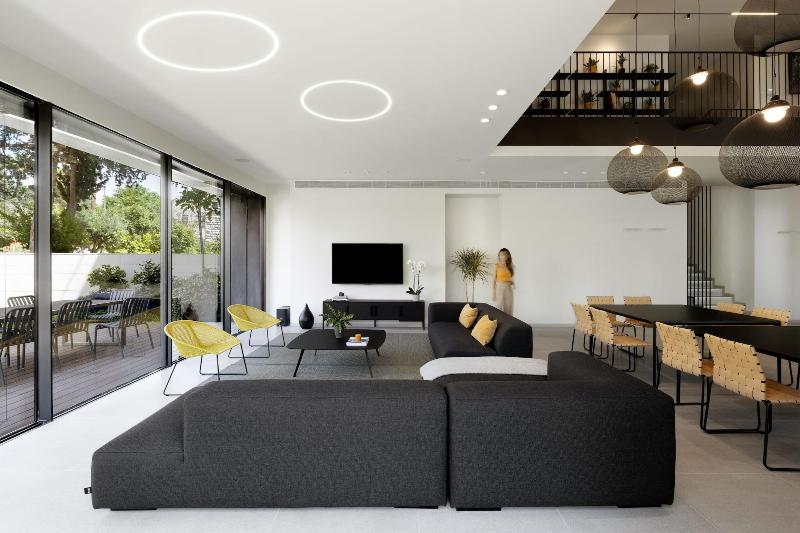 The Y House image