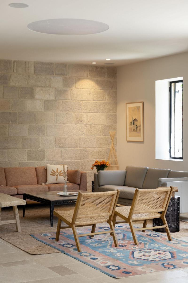 The Y House image