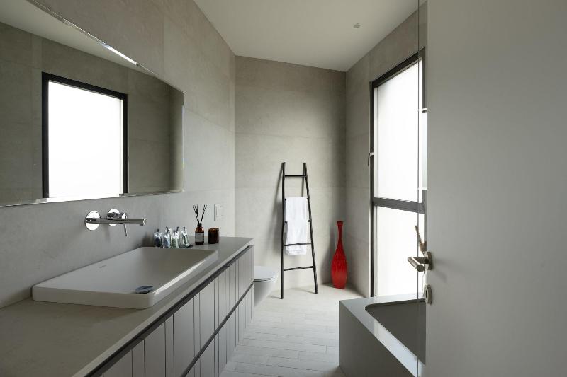 The Y House image