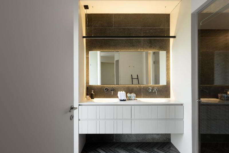 The Y House image