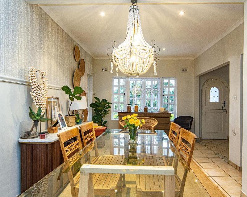 Shelbourne Lodge image