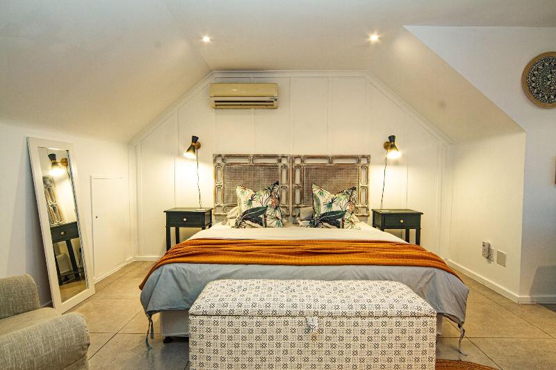 Shelbourne Lodge image