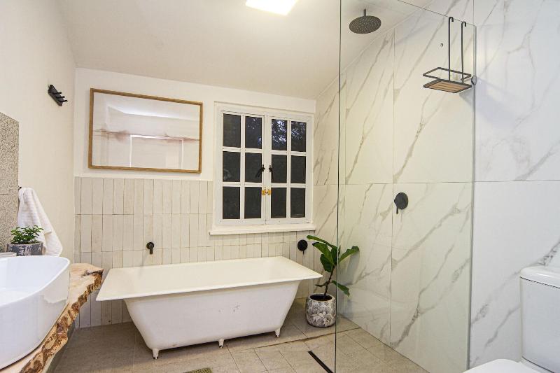 Shelbourne Lodge image