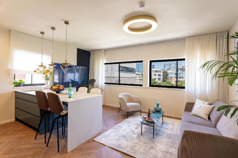 De Sheinkin Suites image