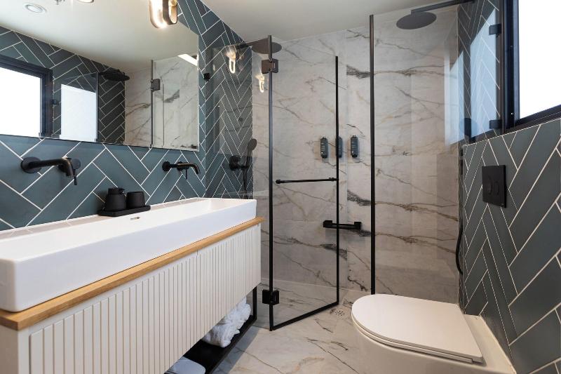 De Sheinkin Suites image