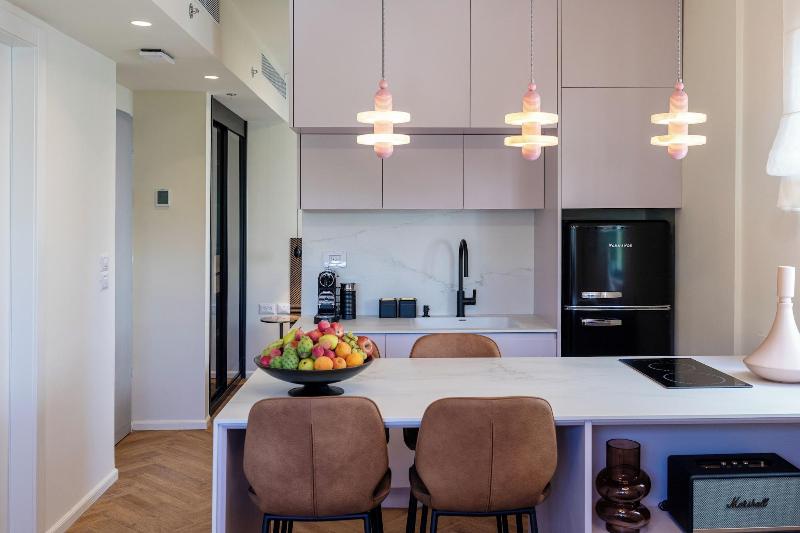 De Sheinkin Suites image