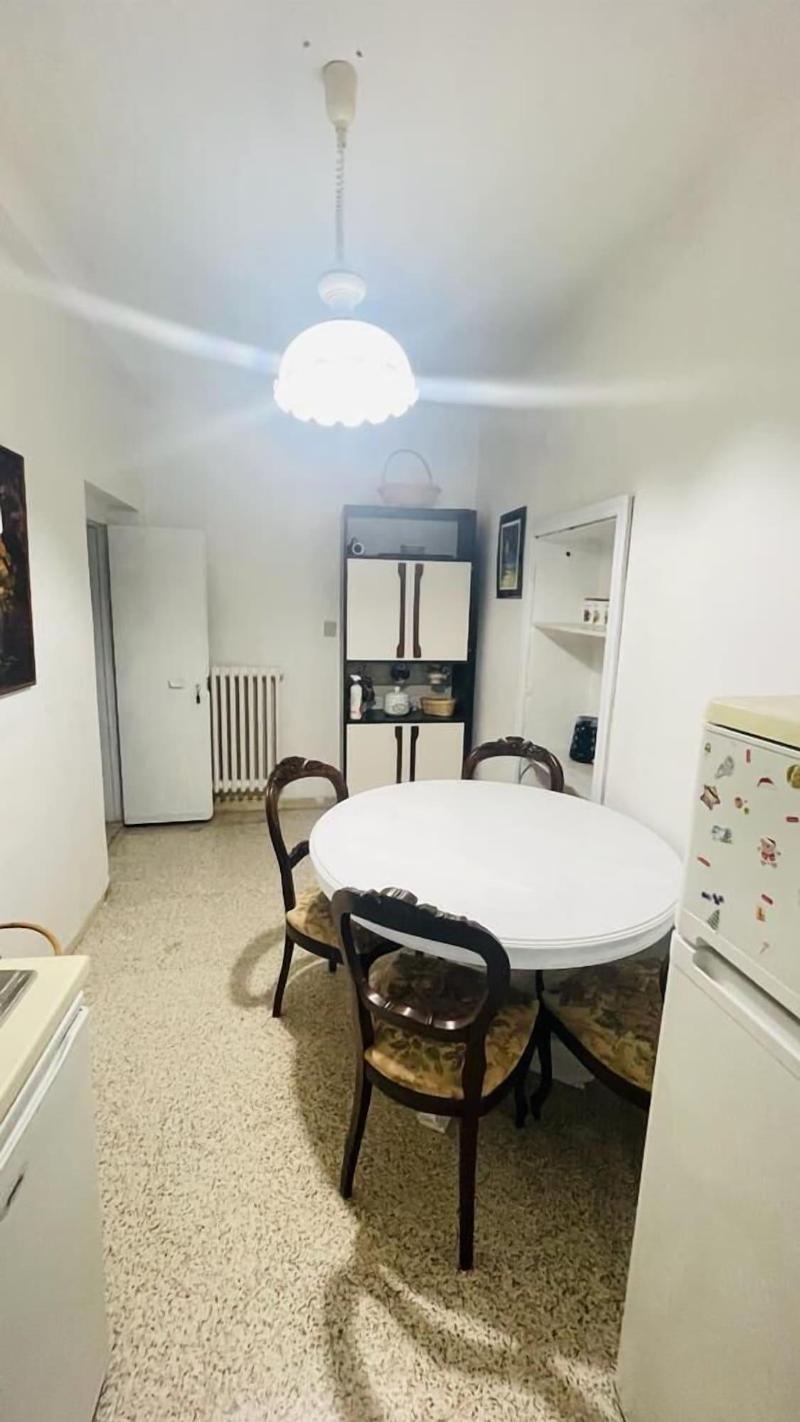 Domi B B image