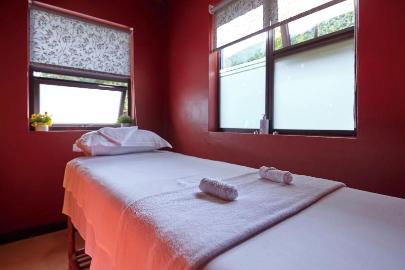 Deerpark Luxury Stays image
