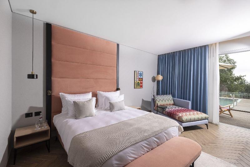 Almond Hotel image