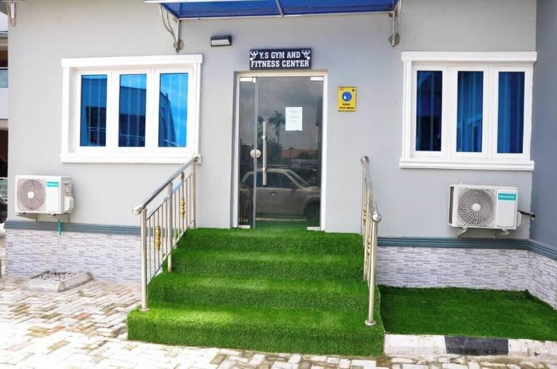 Safis Suites image